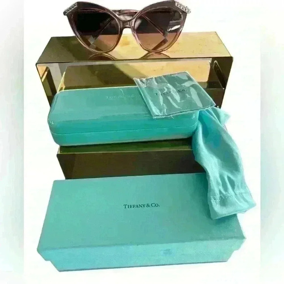 Tiffany oversized gradient cat eye sunglasses with stones- dust bag, case, box - Picture 5 of 14